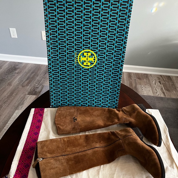Tory Burch riding Boot - Picture 3 of 5